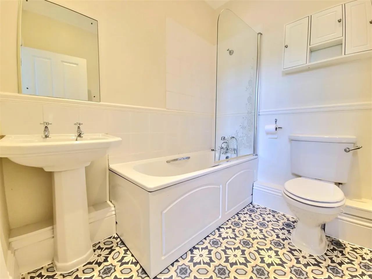 Callis Court Road, Broadstairs, Kent CT10 3AE, photo 8