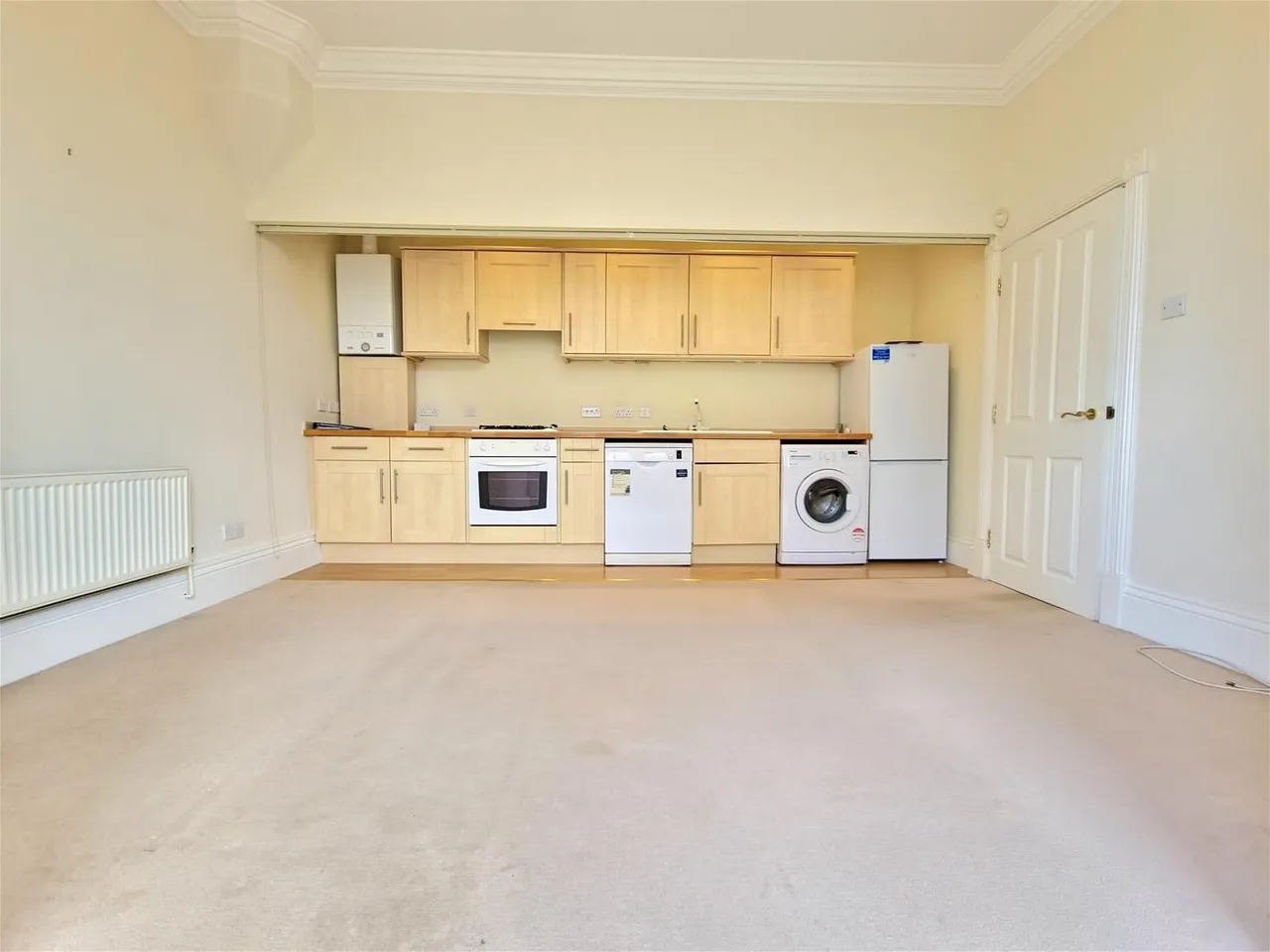 Callis Court Road, Broadstairs, Kent CT10 3AE, photo 4