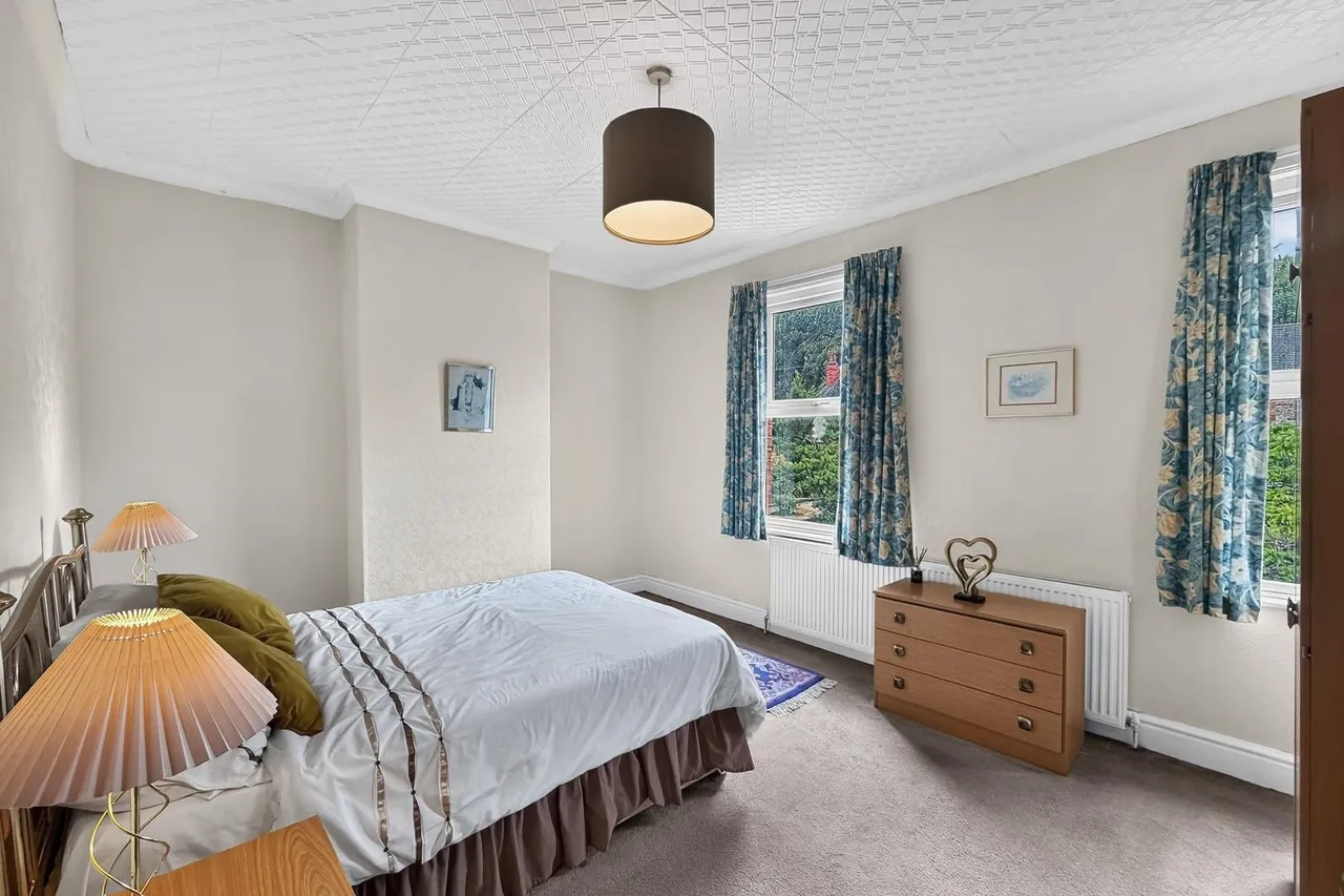 Oldfield Road, Altrincham, Cheshire WA14 4EF, photo 14