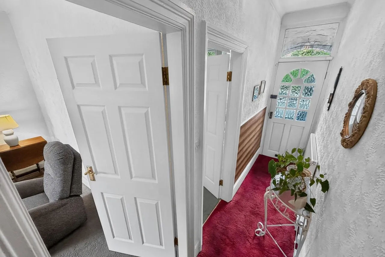 Oldfield Road, Altrincham, Cheshire WA14 4EF, photo 12