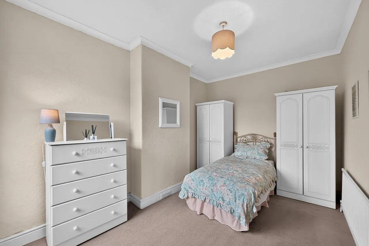 Oldfield Road, Altrincham, Cheshire WA14 4EF, photo 16