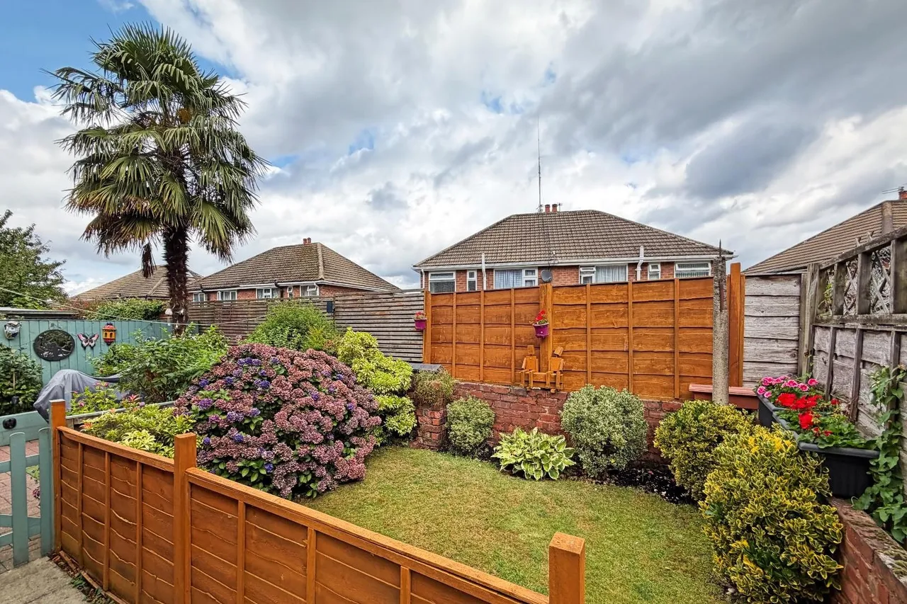 Oldfield Road, Altrincham, Cheshire WA14 4EF, photo 8
