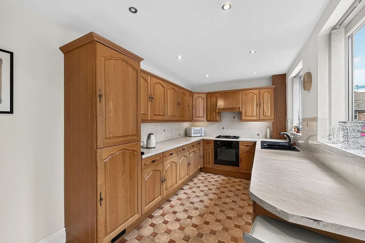 Oldfield Road, Altrincham, Cheshire WA14 4EF, photo 6