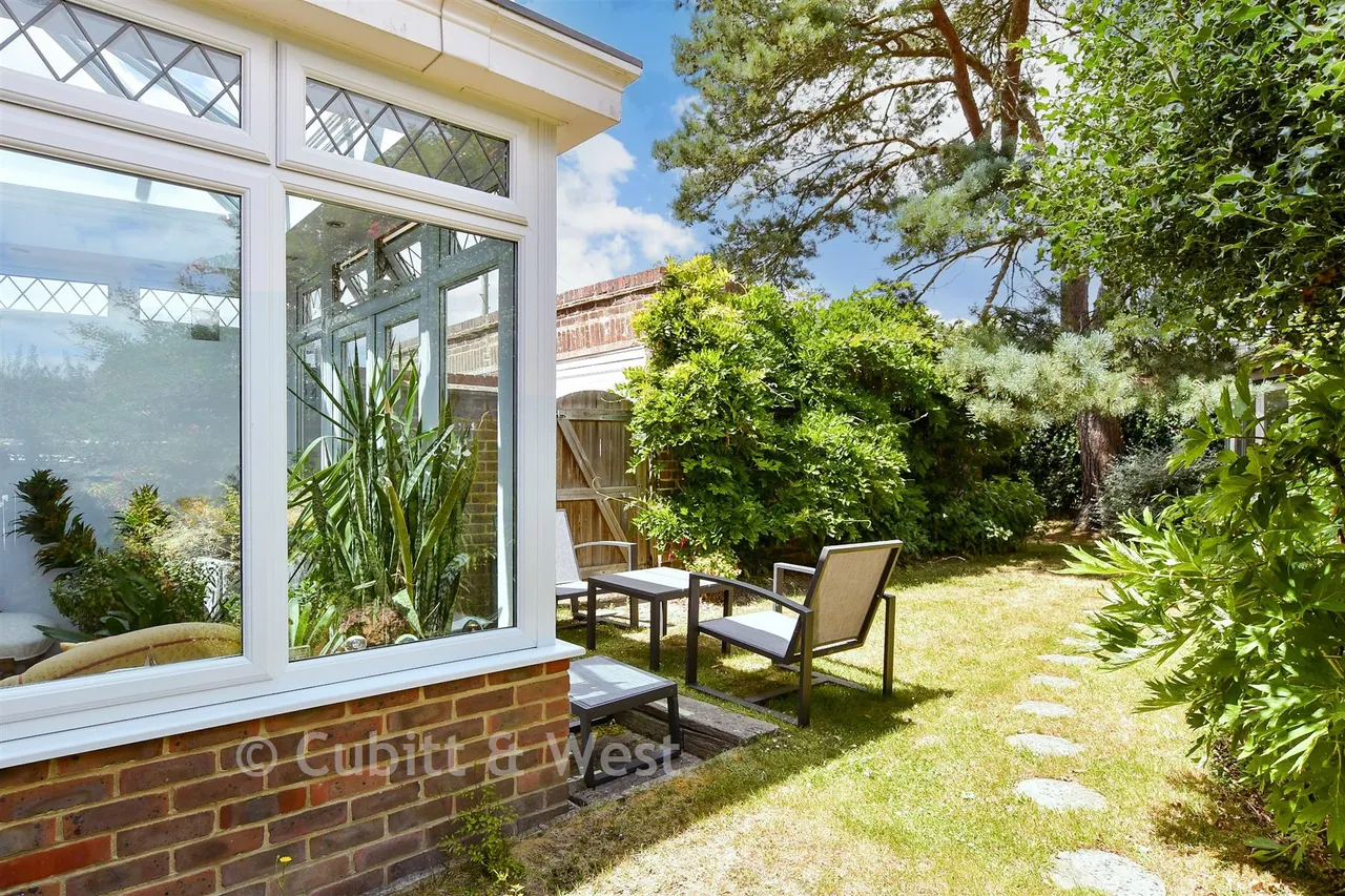 Brook Lane, Ferring, BN12, photo 17