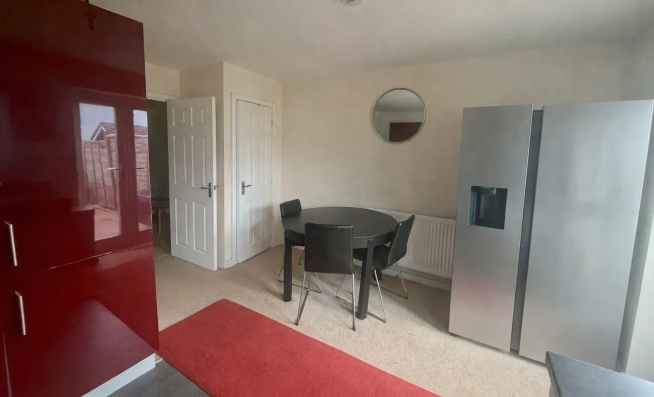 St. Helena Avenue, Newton Leys, MK3, photo 4