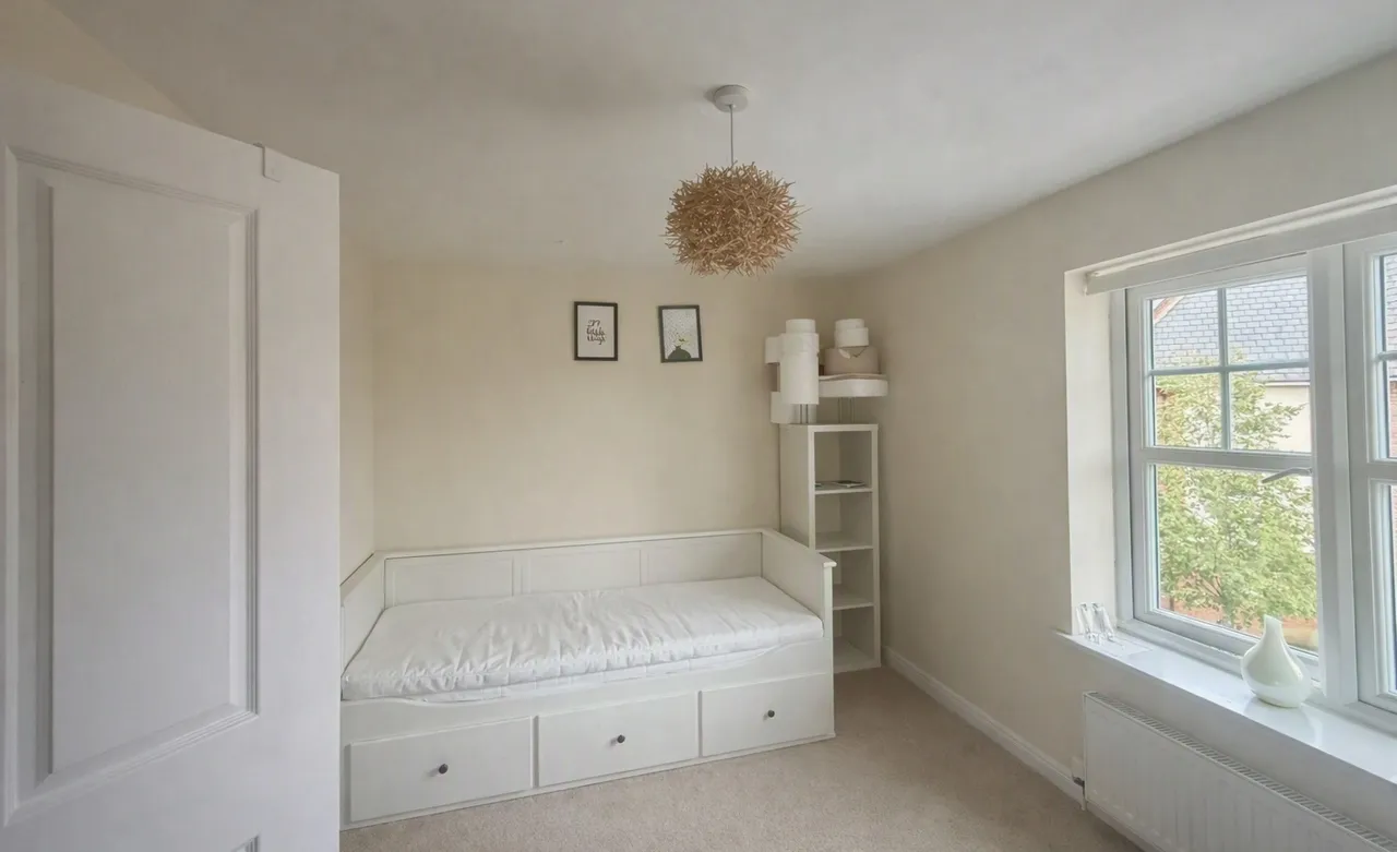St. Helena Avenue, Newton Leys, MK3, photo 7
