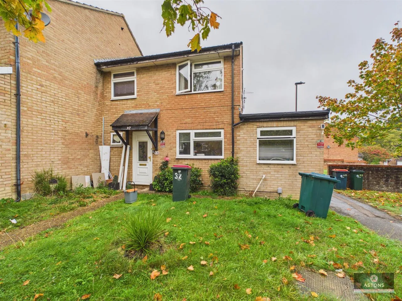 4 bed house to rent, Payne Close, Crawley