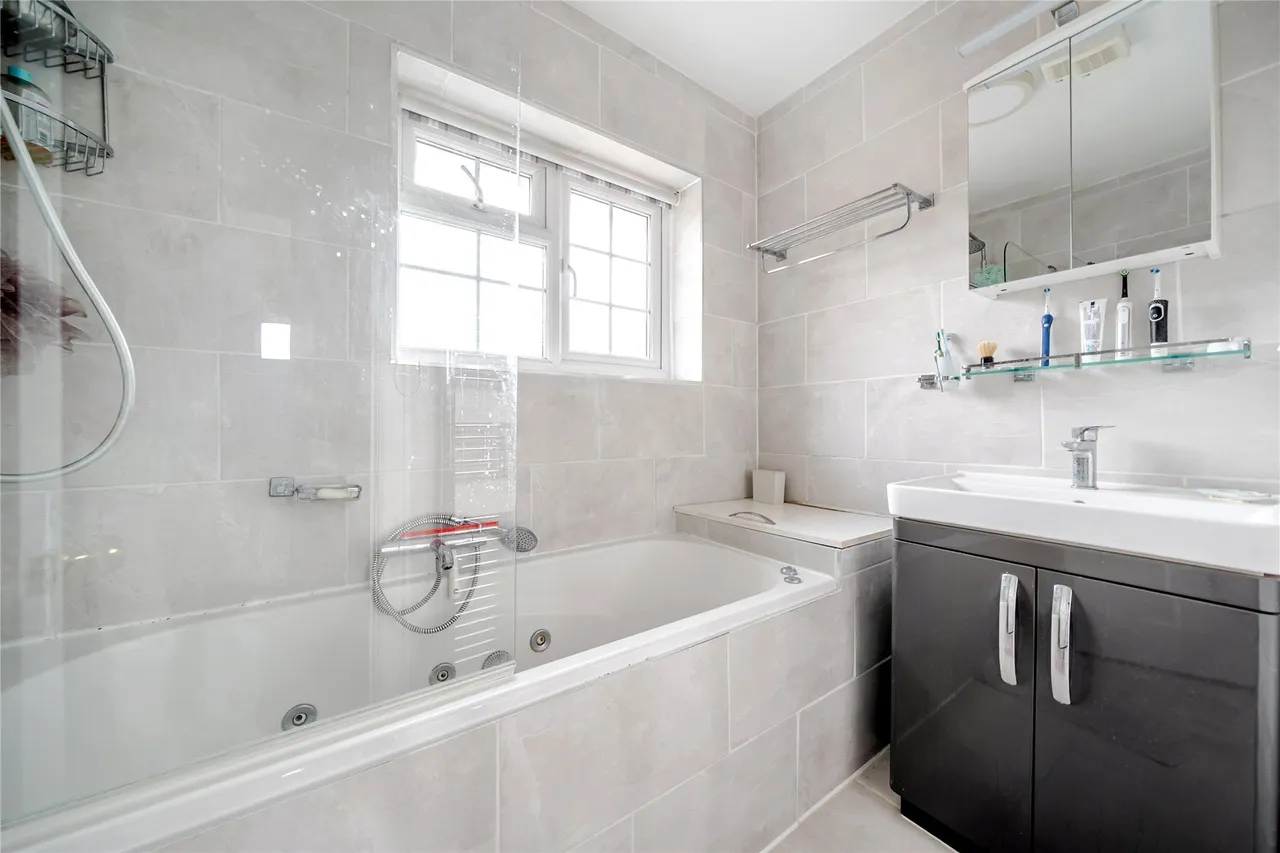 Broomhill Road, Orpington, BR6, photo 8