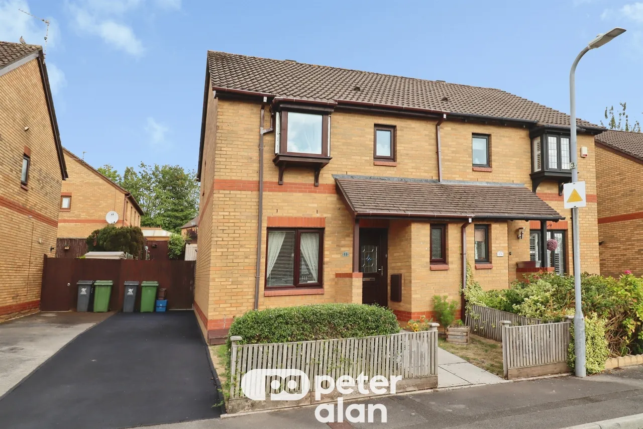 3 bed house for sale, Heol Y Barcud Cardiff, CF14