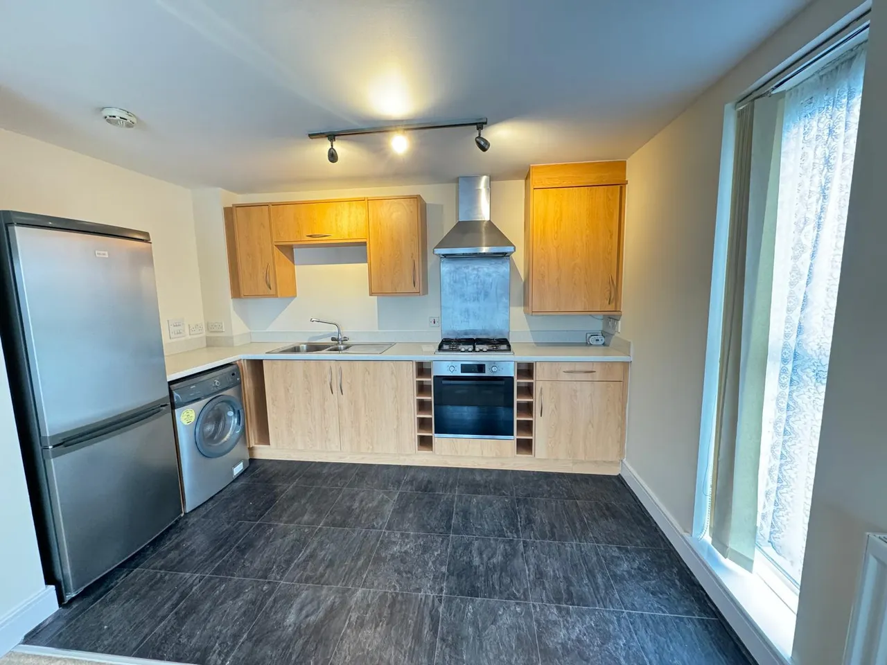 Marston Walk, Marnel Park, RG24, photo 2
