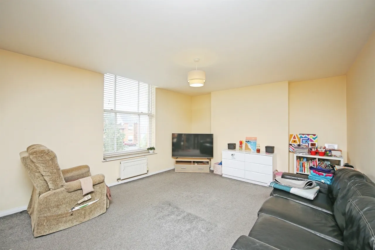 Warwick Road, Solihull, B92, photo 3