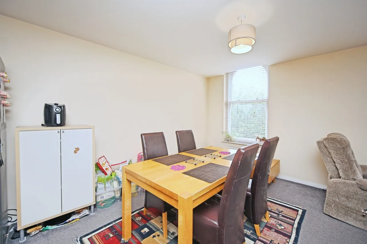 Warwick Road, Solihull, B92, photo 5