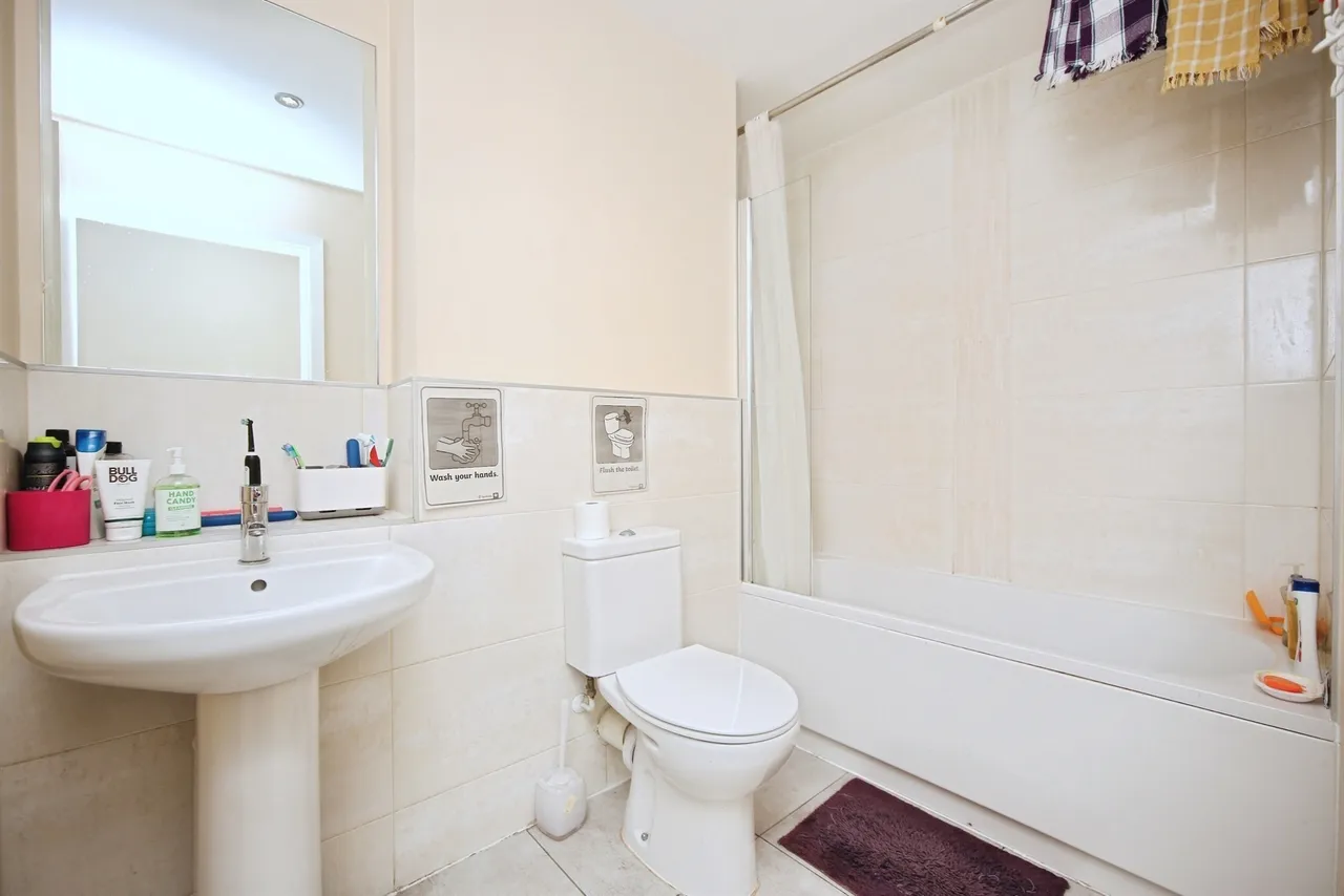 Warwick Road, Solihull, B92, photo 14