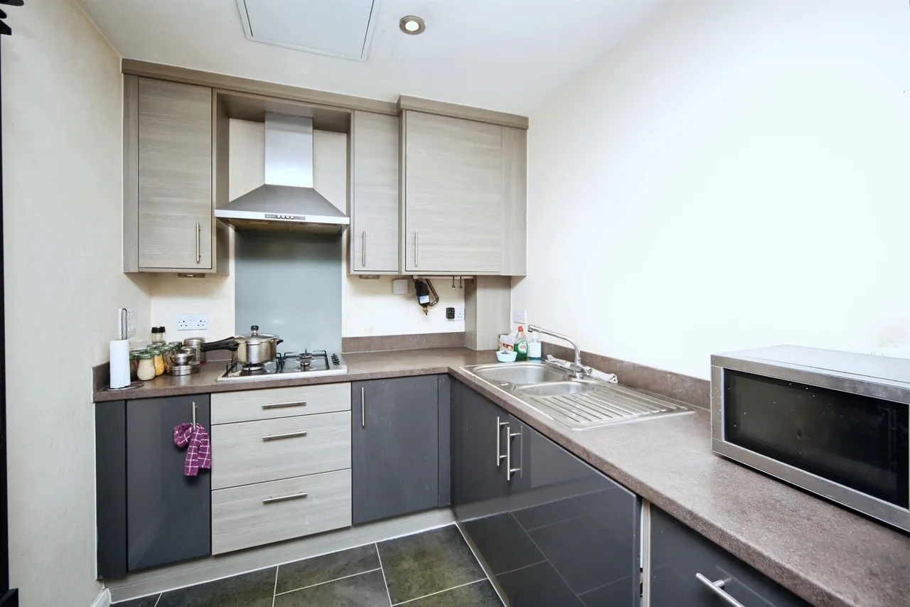 Warwick Road, Solihull, B92, photo 8