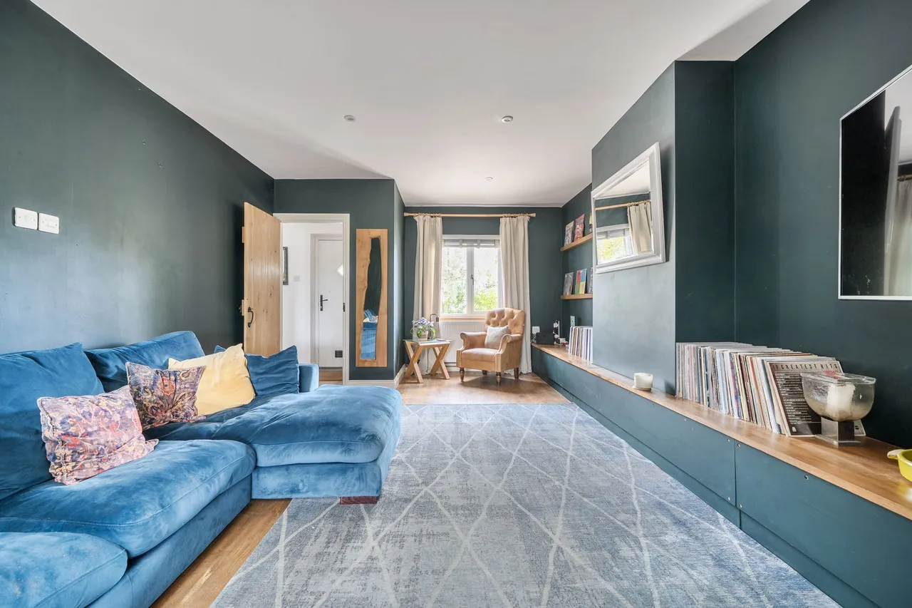 Montague Road, Easebourne, GU29, photo 9