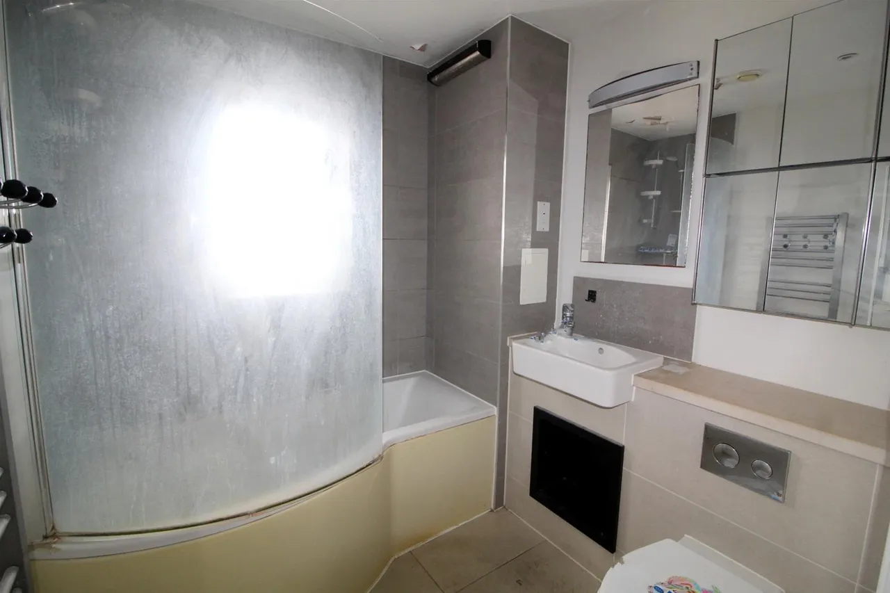 1 Sambroke Square East Barnet, Barnet EN4 9PL, photo 7