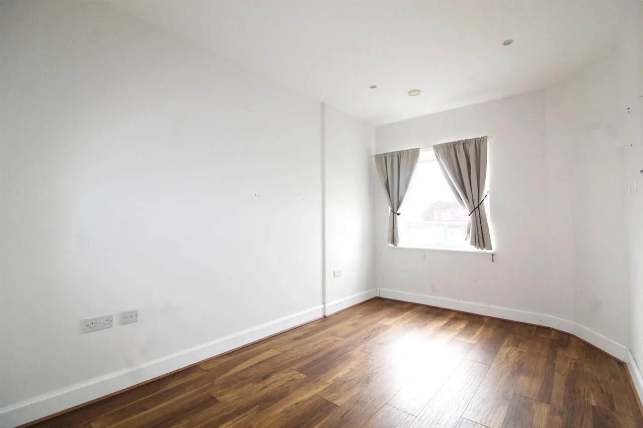 1 Sambroke Square East Barnet, Barnet EN4 9PL, photo 5