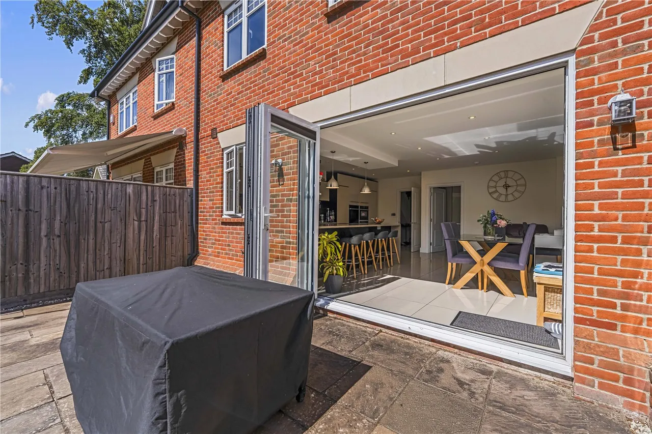 Easthampstead Road, Wokingham, RG40, photo 13