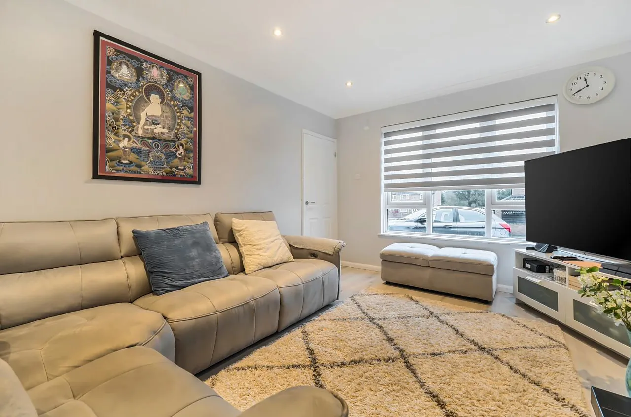 Middlemoor Road, Frimley, photo 8
