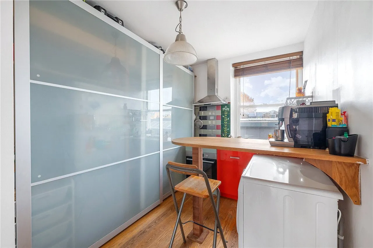 Regents Park Road, Primrose Hill, London, NW1, photo 4