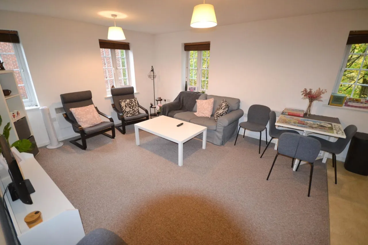 Langcliffe Place, Ringley Lock Stoneclough, Radcliffe, M26 1QP, photo 2