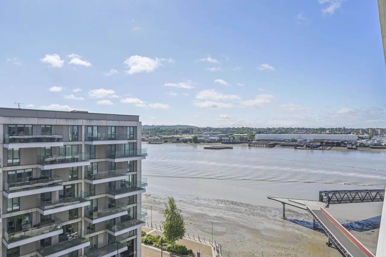 44, Marco Polo Tower, LONDON, photo 5