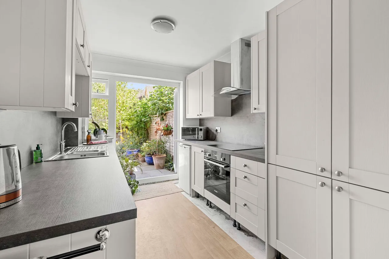 Abbots Way, Monks Risborough, HP27, photo 4