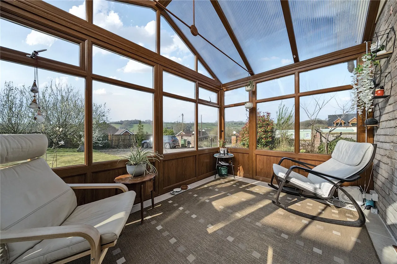 Lon Yr Ywen, Pont Robert, Meifod, Powys, SY22 6JT, photo 7