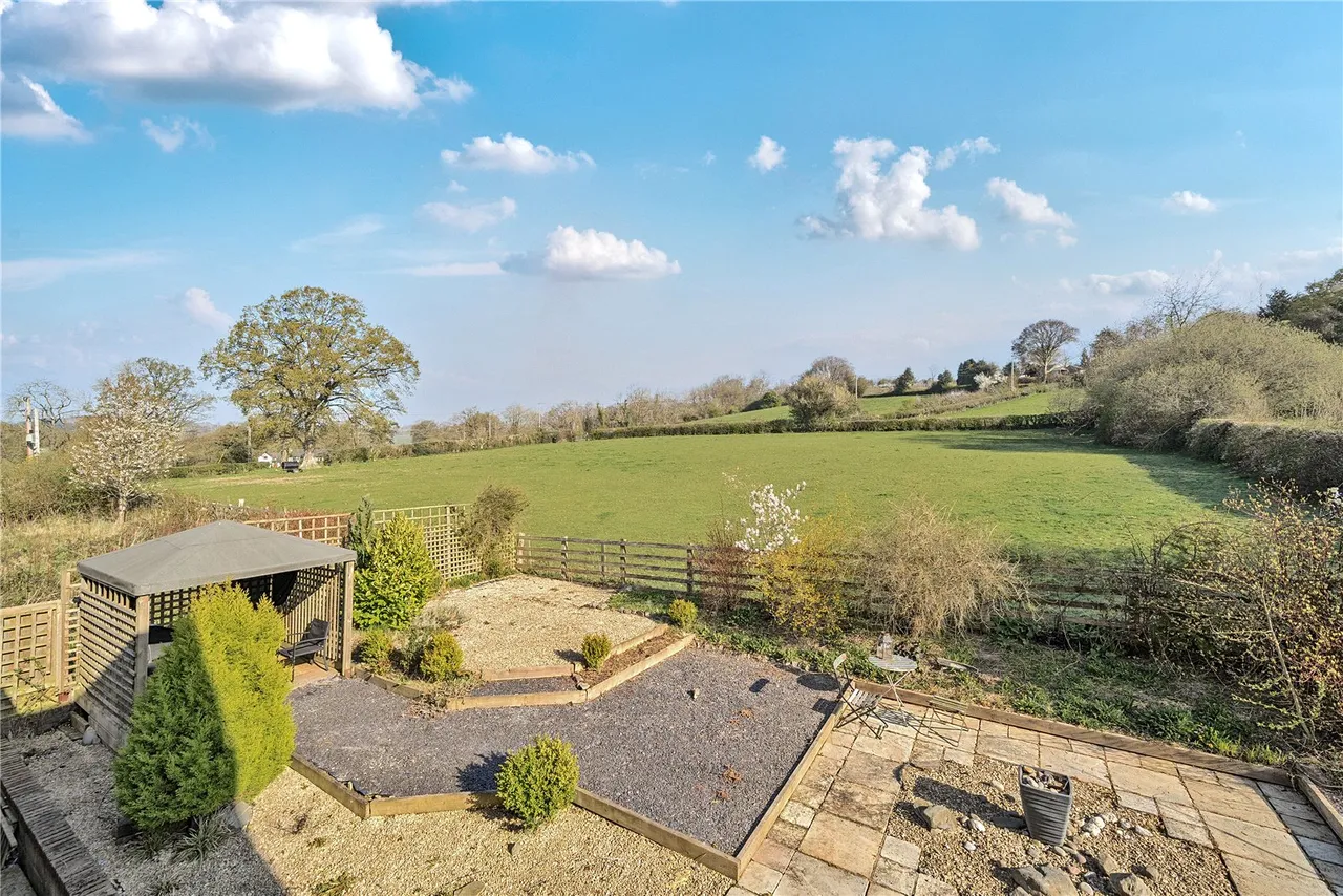Lon Yr Ywen, Pont Robert, Meifod, Powys, SY22 6JT, photo 22