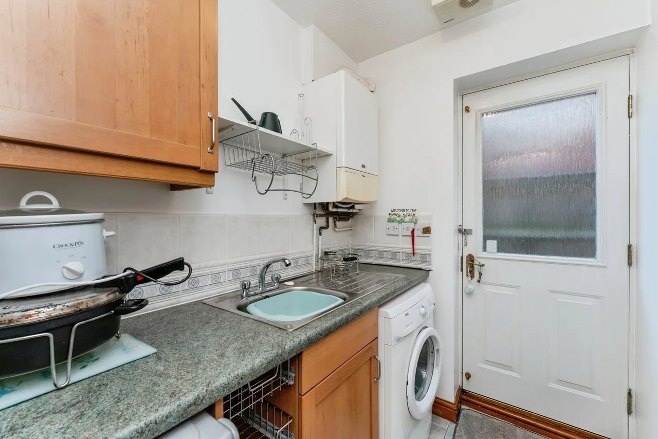 Nant-y-Coed, Mold, CH7, photo 7