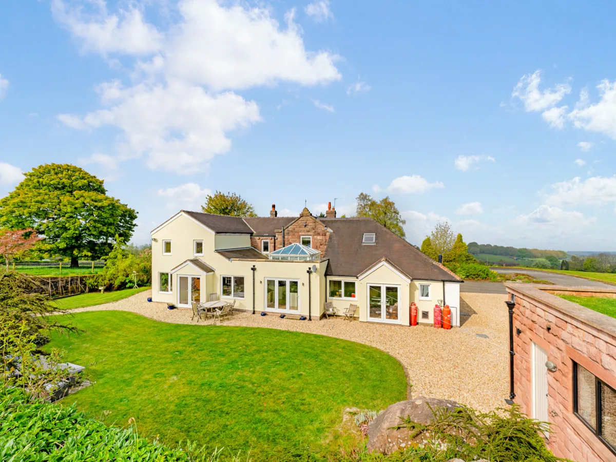Pines Lane, ST8, photo 45