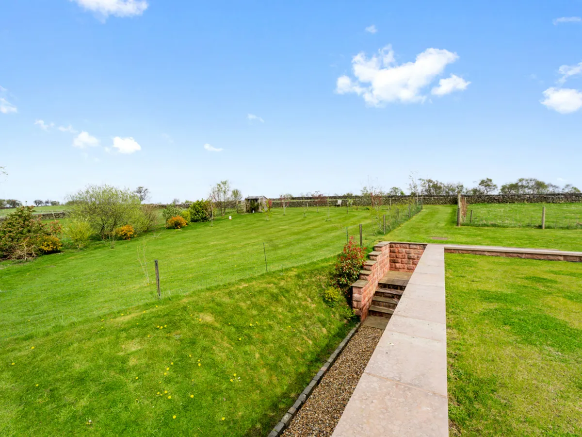 Pines Lane, ST8, photo 33