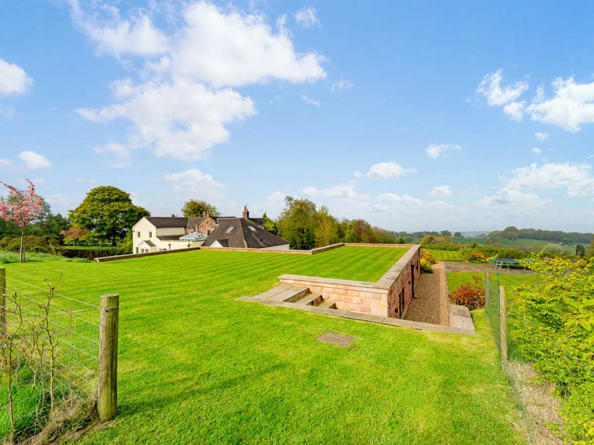 Pines Lane, ST8, photo 43