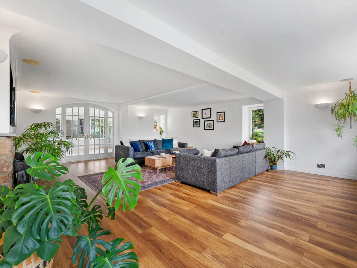 Pines Lane, ST8, photo 8