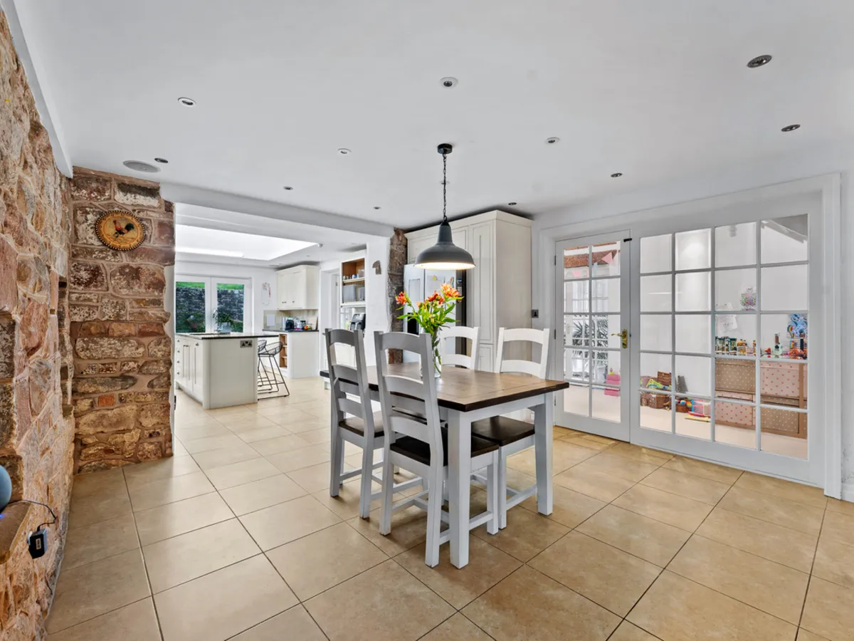 Pines Lane, ST8, photo 11