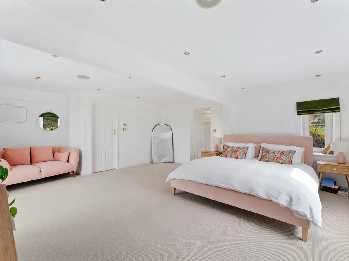 Pines Lane, ST8, photo 17