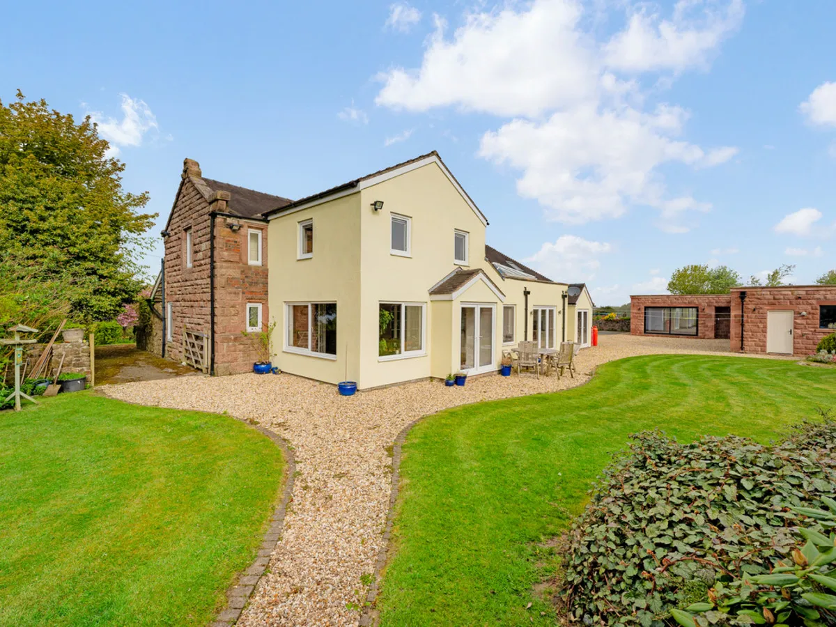 5 bed house for sale, Pines Lane, ST8