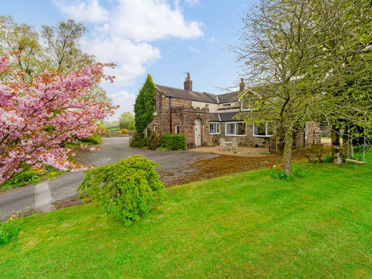 Pines Lane, ST8, photo 41