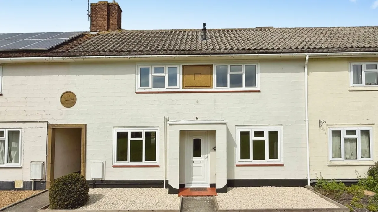 3 bed house for sale, Court Orchard, Bratton, BA13