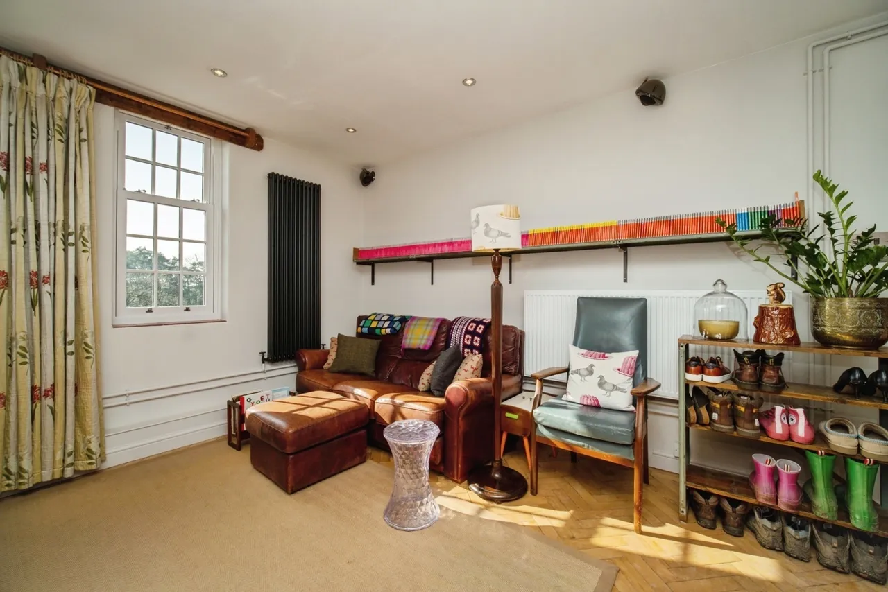 Old Lane, Dockenfield, GU10, photo 20