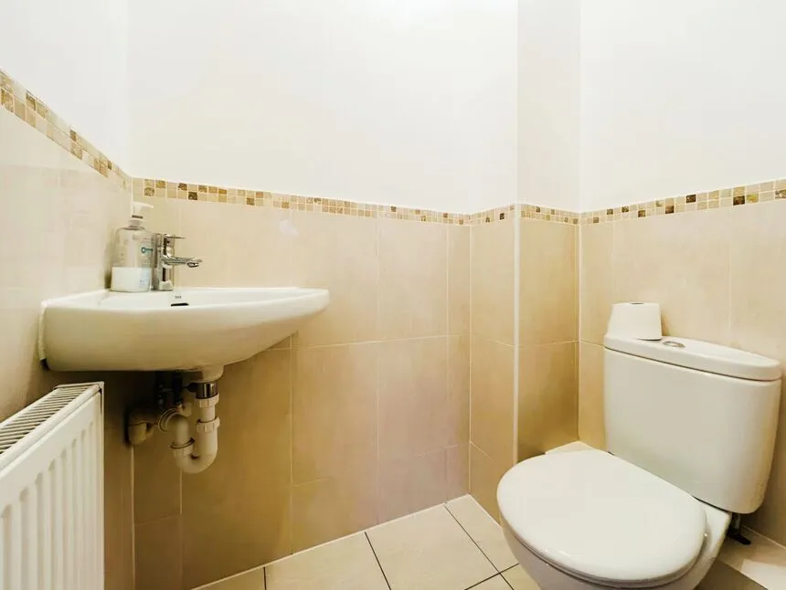 Bandy Fields Place, Salford, Greater Manchester, M7, photo 8