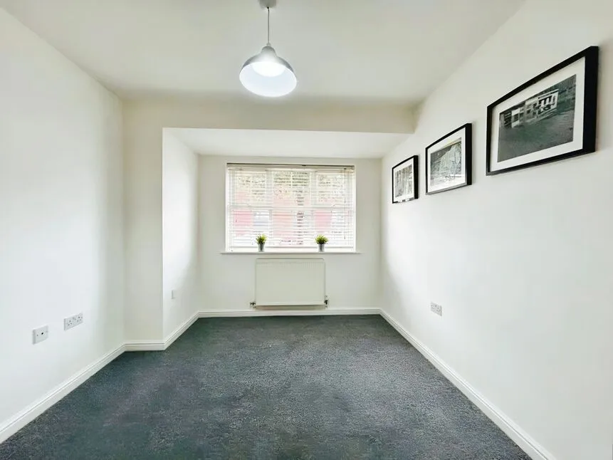 Bandy Fields Place, Salford, Greater Manchester, M7, photo 5