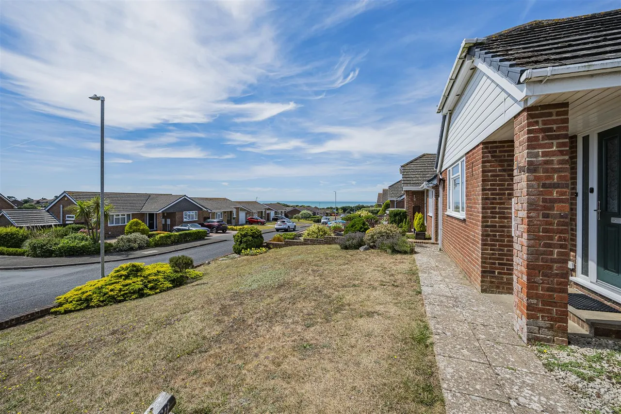 Clementine Avenue, Seaford, photo 12