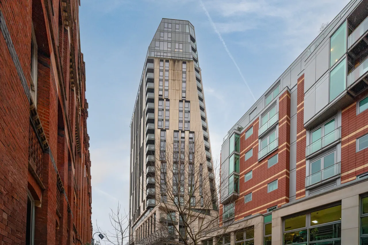 Flat 10, 3 Salamanca Place, London, photo 9