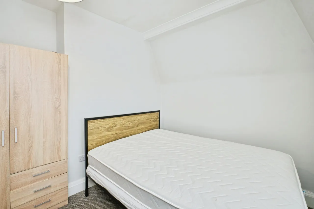 Stirling Road, Birmingham, B16, photo 11