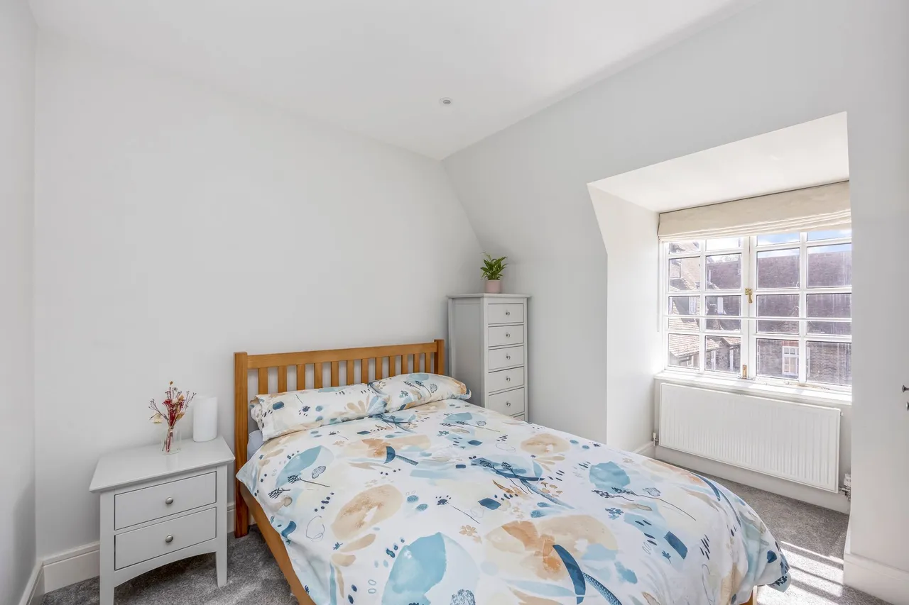 Syresham Gardens, The Priory Syresham Gardens, RH16, photo 7