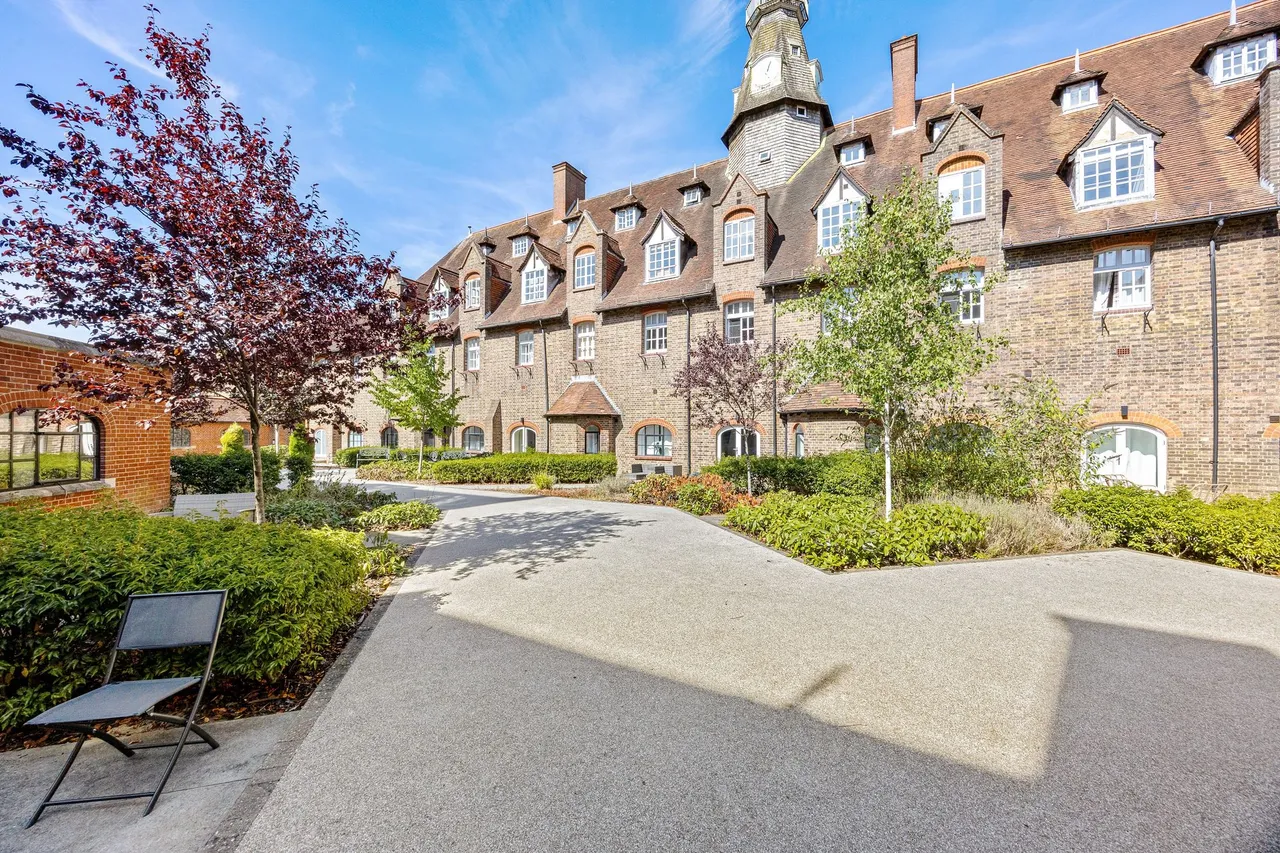 Syresham Gardens, The Priory Syresham Gardens, RH16, photo 14