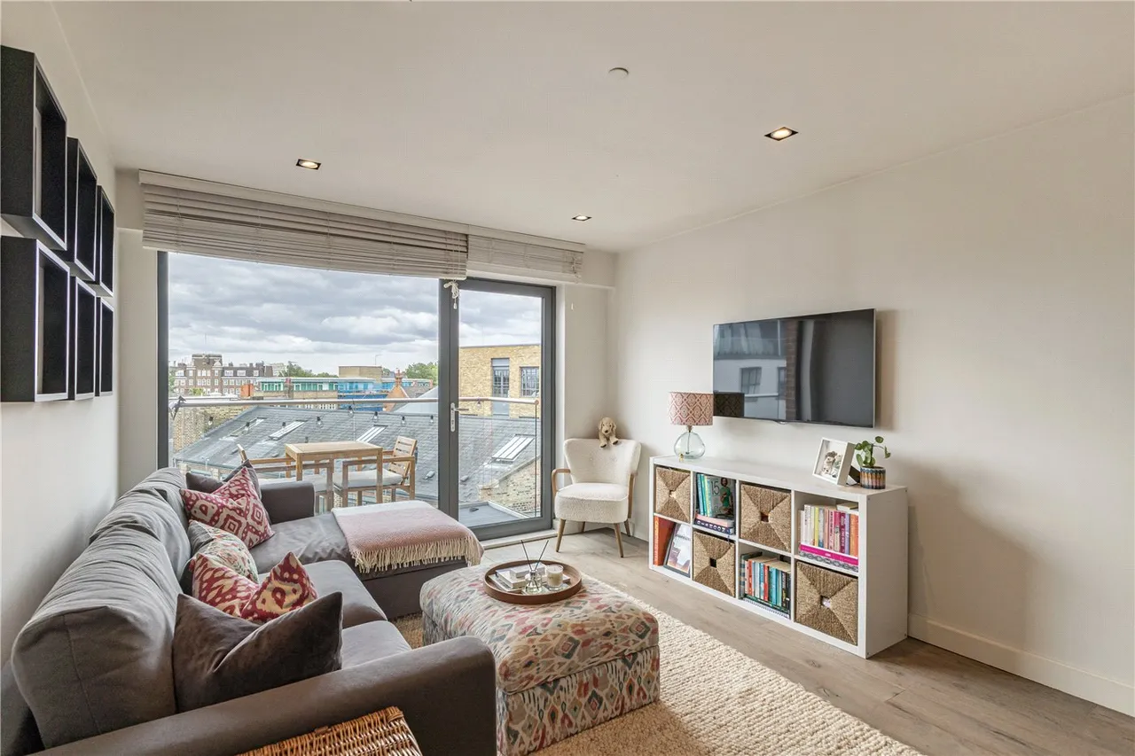 1 bed flat for sale — Macaulay Road, London, UK, SW4