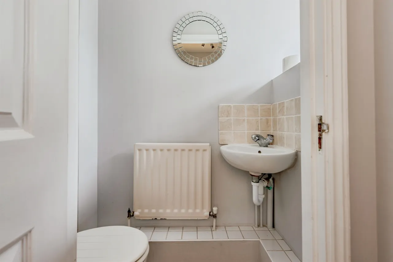 Ferndown, Crawley, RH10, photo 7
