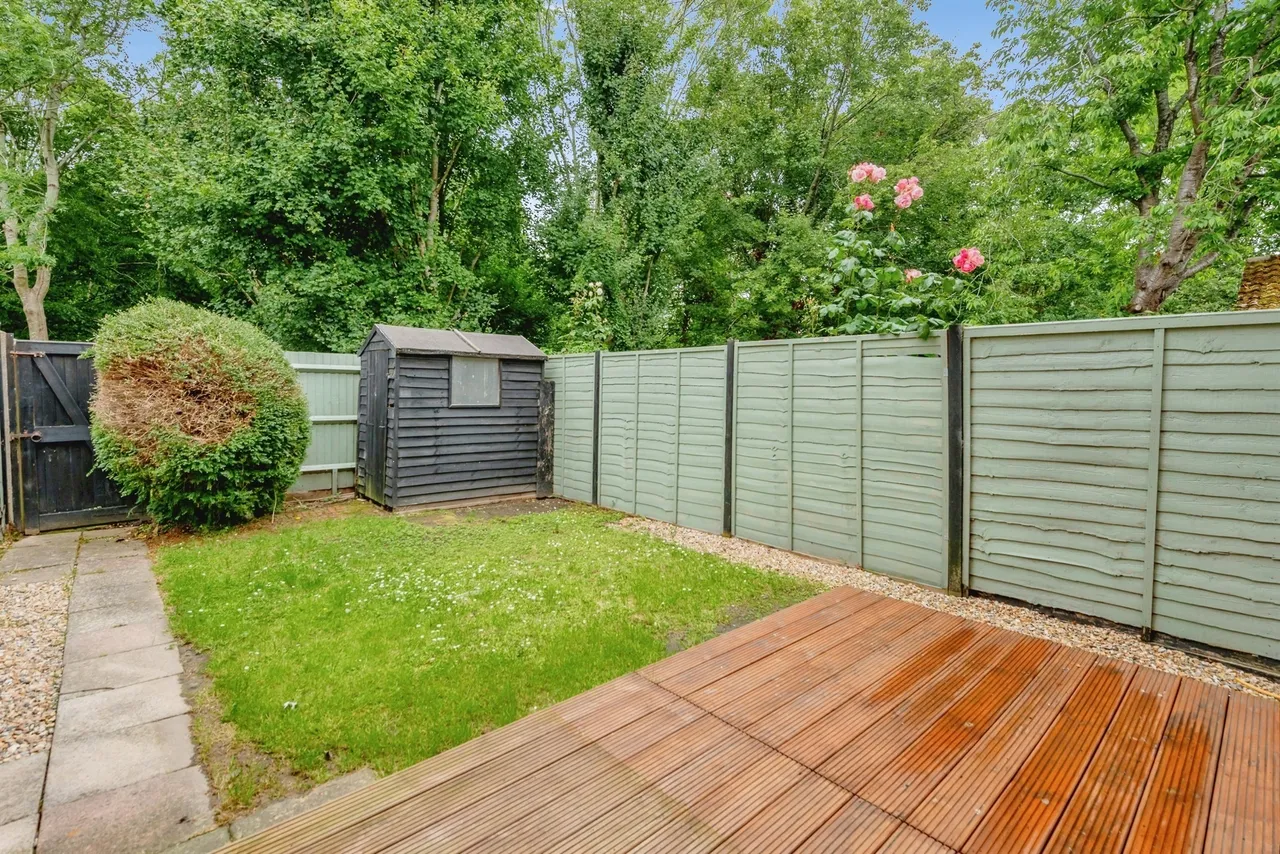 Ferndown, Crawley, RH10, photo 16